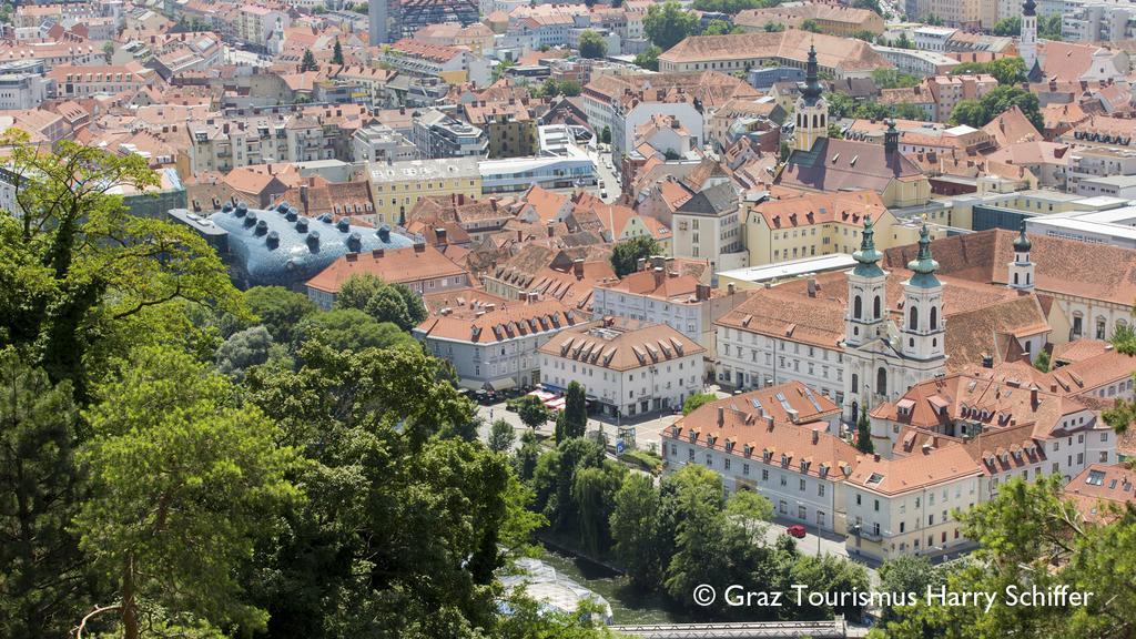 City De Lights Graz Bilik gambar