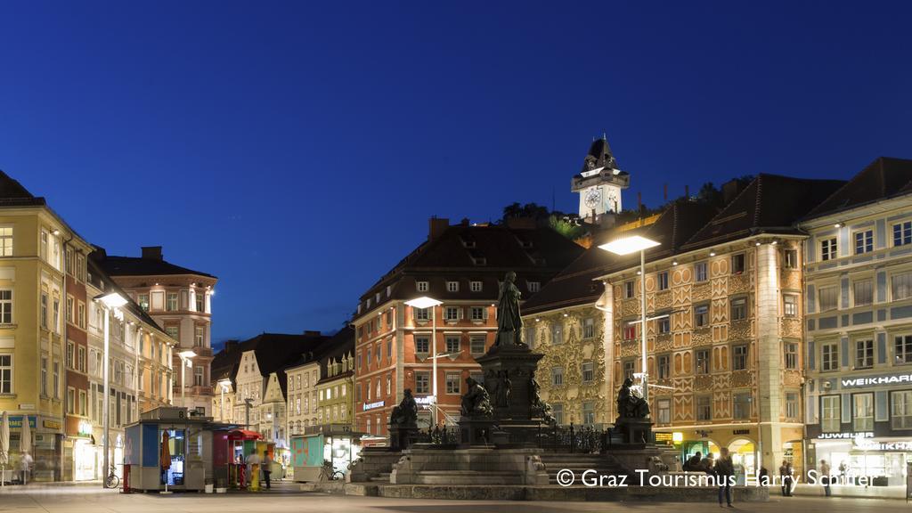 City De Lights Graz Bilik gambar